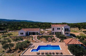 Ferienhaus in Pučišća mit Privatem Pool